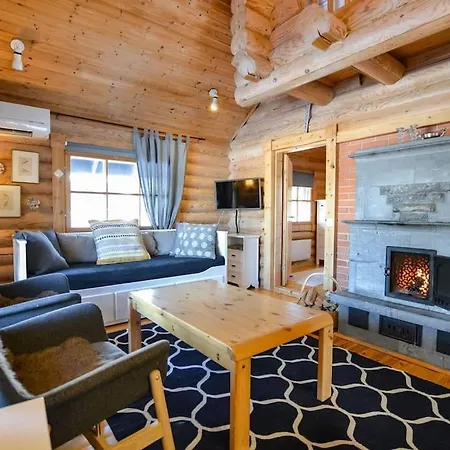 Charming In Yllaes Skiresort Kittilä